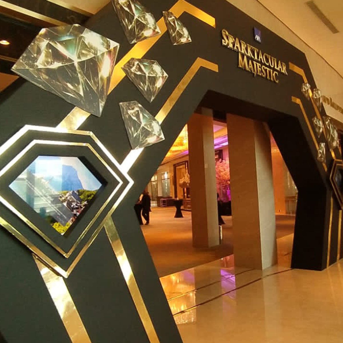 AXA Mandiri Sparktacullar Majestic - Agency Awarding